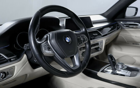 BMW 7 серия, 2016 год, 2 899 000 рублей, 14 фотография