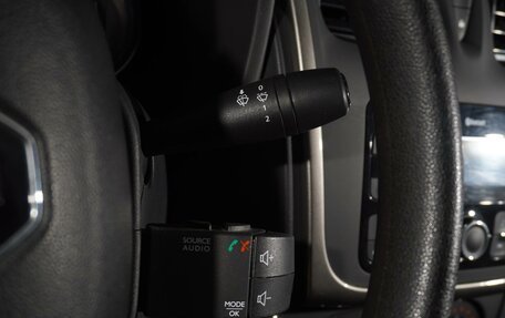 Renault Logan II, 2021 год, 1 370 000 рублей, 19 фотография