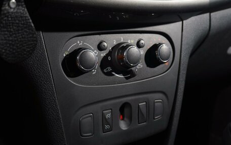 Renault Logan II, 2021 год, 1 370 000 рублей, 25 фотография