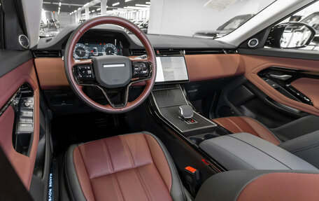 Land Rover Range Rover Evoque II, 2025 год, 6 000 000 рублей, 7 фотография