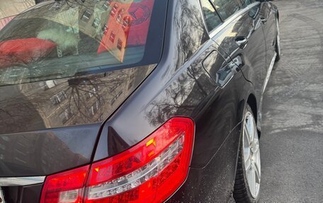 Mercedes-Benz E-Класс, 2012 год, 2 000 000 рублей, 4 фотография