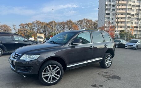 Volkswagen Touareg III, 2008 год, 1 370 000 рублей, 2 фотография