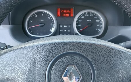 Renault Duster I рестайлинг, 2013 год, 780 000 рублей, 2 фотография