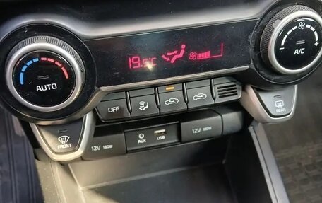 KIA Rio IV, 2017 год, 1 250 000 рублей, 3 фотография