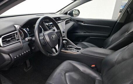 Toyota Camry, 2019 год, 3 250 000 рублей, 14 фотография