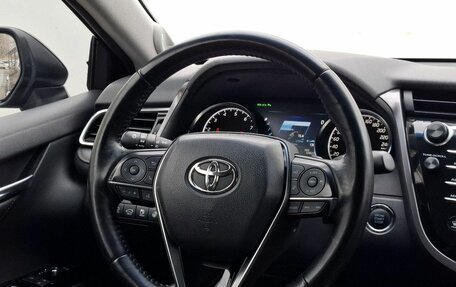 Toyota Camry, 2019 год, 3 250 000 рублей, 20 фотография