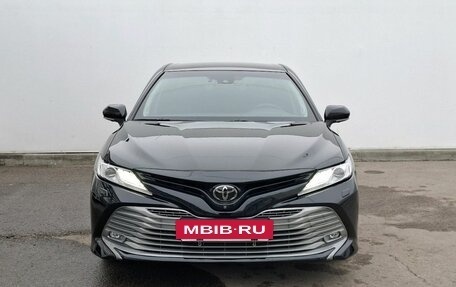 Toyota Camry, 2019 год, 3 250 000 рублей, 2 фотография