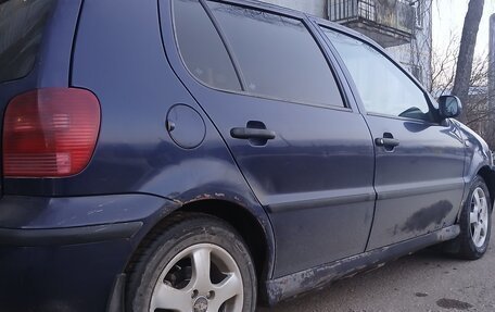 Volkswagen Polo III рестайлинг, 2000 год, 160 000 рублей, 3 фотография