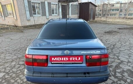 Volkswagen Passat B4, 1994 год, 300 000 рублей, 31 фотография