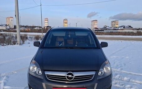 Opel Zafira B, 2010 год, 800 000 рублей, 3 фотография