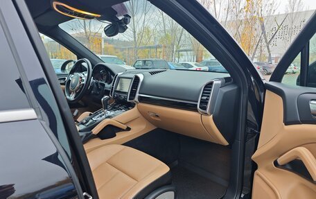 Porsche Cayenne III, 2014 год, 2 500 000 рублей, 10 фотография