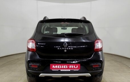 Renault Sandero II рестайлинг, 2015 год, 1 050 000 рублей, 6 фотография