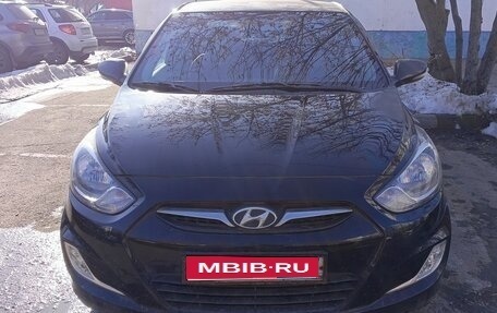 Hyundai Solaris II рестайлинг, 2012 год, 950 000 рублей, 1 фотография