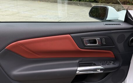 Ford Mustang, 2023 год, 6 590 000 рублей, 13 фотография