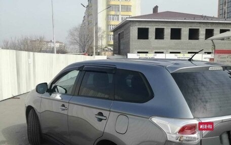 Mitsubishi Outlander III рестайлинг 3, 2012 год, 1 250 000 рублей, 2 фотография