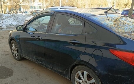 Hyundai Solaris II рестайлинг, 2012 год, 950 000 рублей, 4 фотография