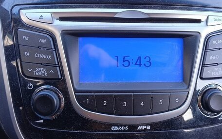 Hyundai Solaris II рестайлинг, 2012 год, 950 000 рублей, 6 фотография