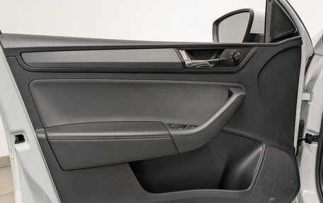 Skoda Rapid II, 2021 год, 1 350 000 рублей, 19 фотография