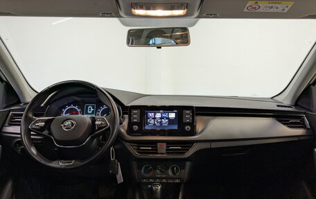 Skoda Rapid II, 2021 год, 1 350 000 рублей, 14 фотография