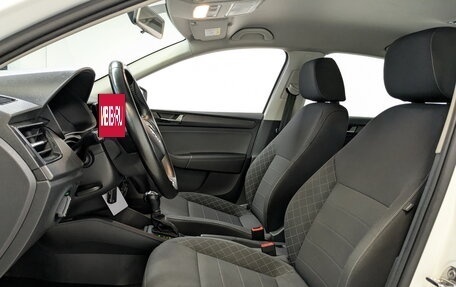 Skoda Rapid II, 2021 год, 1 350 000 рублей, 20 фотография