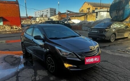 Hyundai Solaris II рестайлинг, 2016 год, 850 000 рублей, 3 фотография