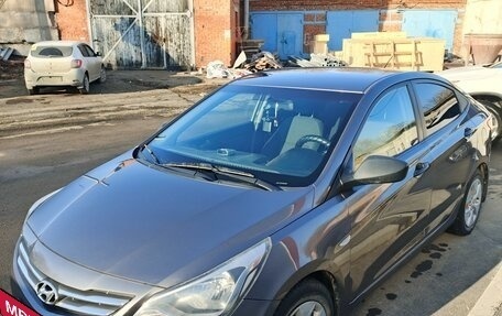 Hyundai Solaris II рестайлинг, 2022 год, 1 300 000 рублей, 2 фотография