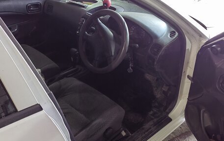 Mazda Familia, 2000 год, 300 000 рублей, 6 фотография