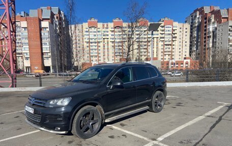 Volkswagen Touareg III, 2012 год, 1 860 000 рублей, 2 фотография