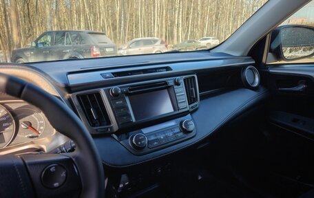 Toyota RAV4, 2013 год, 1 550 000 рублей, 8 фотография