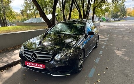 Mercedes-Benz E-Класс, 2014 год, 2 200 000 рублей, 2 фотография
