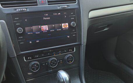 Volkswagen Golf VII, 2018 год, 1 870 000 рублей, 5 фотография