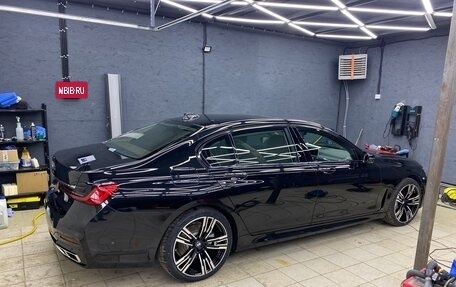 BMW 7 серия, 2017 год, 3 850 000 рублей, 4 фотография