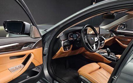 BMW 5 серия, 2022 год, 5 990 000 рублей, 7 фотография