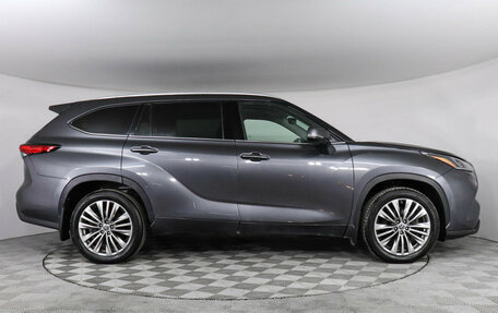 Toyota Highlander, 2021 год, 4 797 000 рублей, 4 фотография