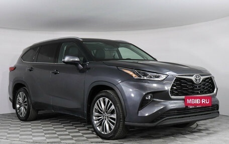 Toyota Highlander, 2021 год, 4 797 000 рублей, 3 фотография