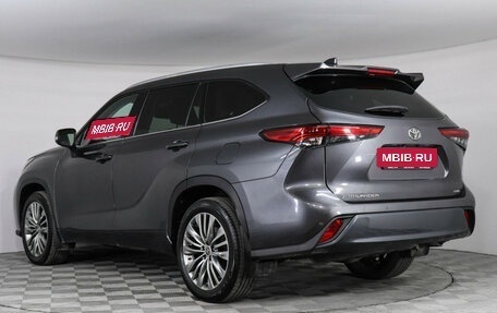 Toyota Highlander, 2021 год, 4 797 000 рублей, 7 фотография