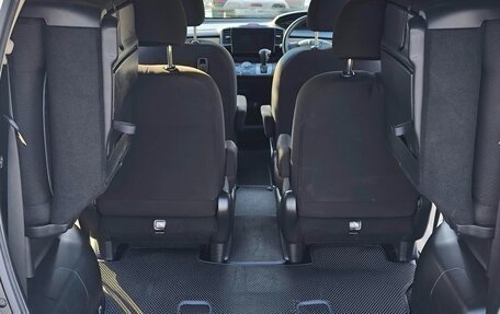 Honda Freed I, 2012 год, 1 400 000 рублей, 10 фотография