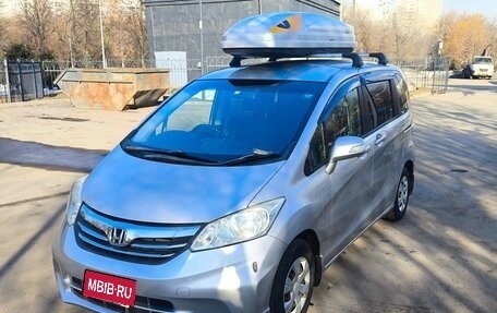Honda Freed I, 2012 год, 1 400 000 рублей, 3 фотография