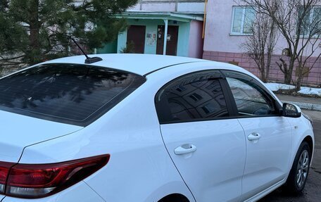 KIA Rio IV, 2021 год, 1 750 000 рублей, 10 фотография