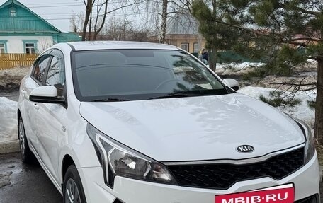 KIA Rio IV, 2021 год, 1 750 000 рублей, 6 фотография