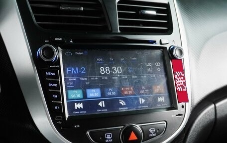 Hyundai Solaris II рестайлинг, 2011 год, 749 000 рублей, 17 фотография