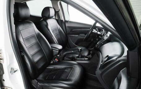 Chevrolet Cruze II, 2011 год, 799 000 рублей, 8 фотография