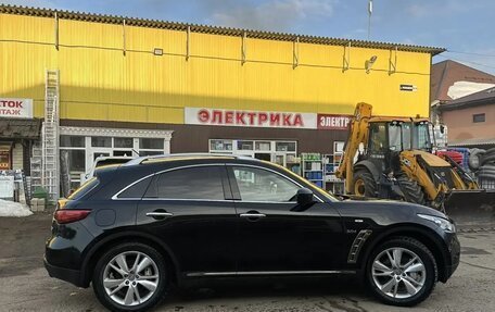 Infiniti QX70, 2015 год, 2 800 000 рублей, 7 фотография