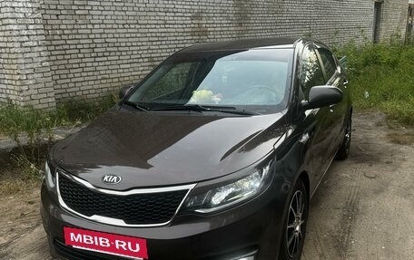 KIA Rio III рестайлинг, 2017 год, 1 030 000 рублей, 3 фотография