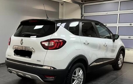 Renault Kaptur I рестайлинг, 2018 год, 1 385 000 рублей, 2 фотография