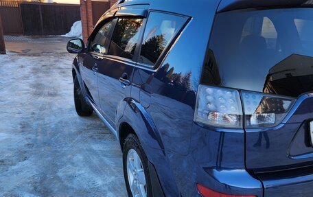 Mitsubishi Outlander III рестайлинг 3, 2007 год, 1 200 000 рублей, 13 фотография