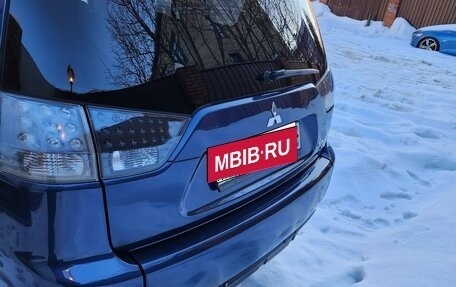 Mitsubishi Outlander III рестайлинг 3, 2007 год, 1 200 000 рублей, 7 фотография