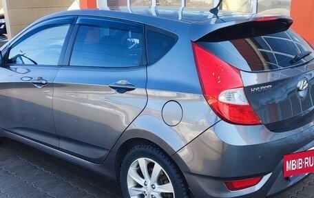 Hyundai Solaris II рестайлинг, 2011 год, 699 000 рублей, 4 фотография