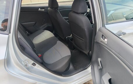 Hyundai Solaris II рестайлинг, 2013 год, 650 000 рублей, 10 фотография