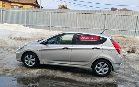 Hyundai Solaris II рестайлинг, 2013 год, 650 000 рублей, 9 фотография